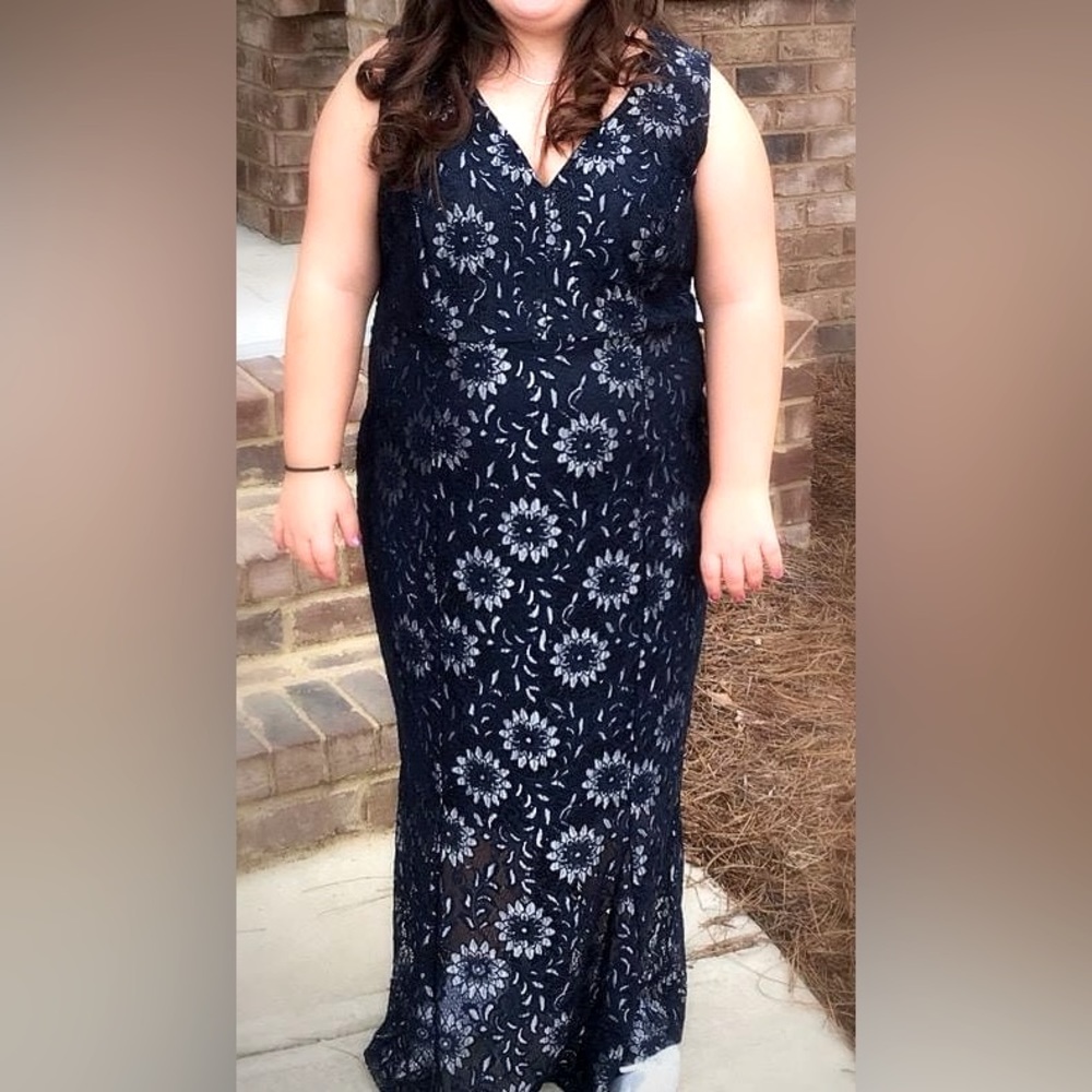 Beautiful navy blue with silver lining!